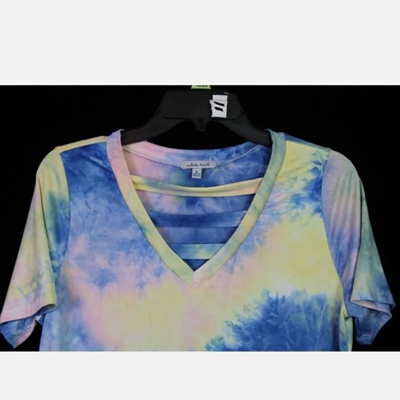 WHITE BIRCH V-NECK LADDER FRONT TEE BLUE PINK YELLOW TIE DYE SS TOP SIZE S NWOT - Picture 7 of 9